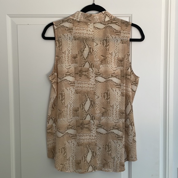 Equipment Silk Sleeveless Blouse - Picture 3 of 3